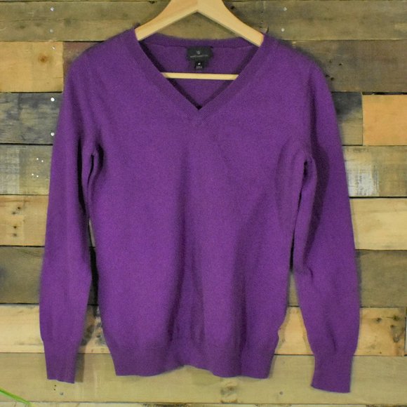 Worthington Sweaters - Worthington V-Neck Sweater